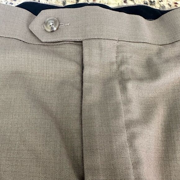 EUC Roundtree & Yorke Men’s TravelSmart Dress Pants - Size 38x29 - Picture 5 of 7